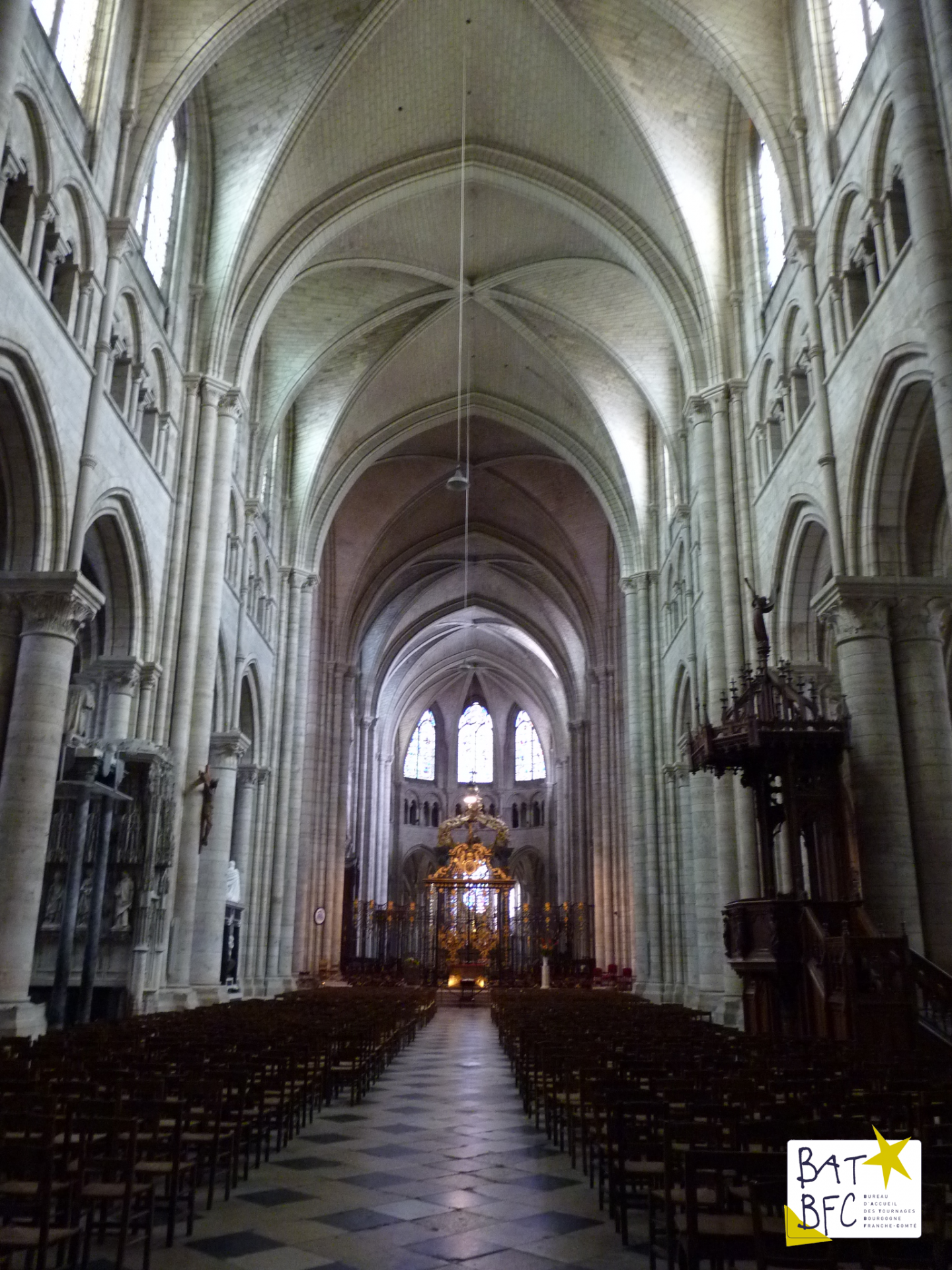 [FOCUS - DECORS] Edifices religieux